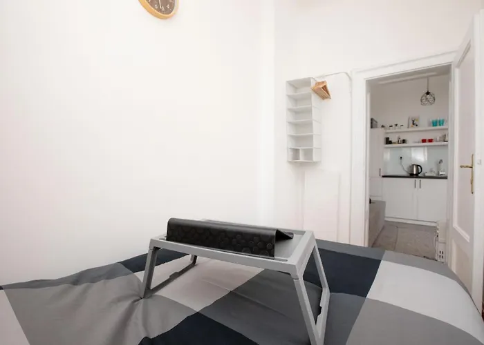 아파트 Will It, In Vracar